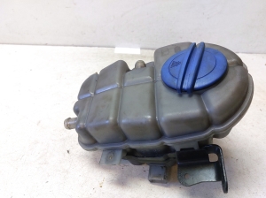 AUDI A7 (2010–2018) Coolant reservoir 4G0121403G - 4