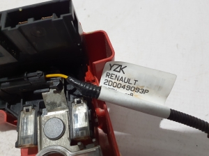 RENAULT Captur (2019–2026) Pluskabel-Klemme 2D0049093P - 2