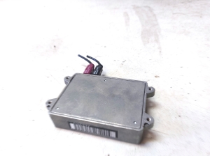 AUDI A7 (2010–2018) Antenna amplifier 8J0035456A - 4