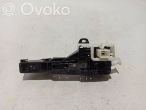 RENAULT Captur (2019–2026) Rear side door exterior handle and its parts - 3
