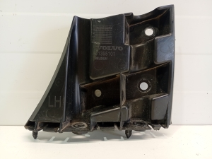   Front bumper bracket  - 31395101 