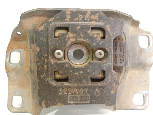 VOLVO V40 (2012–2019) Gearbox mount 322A69A - 2