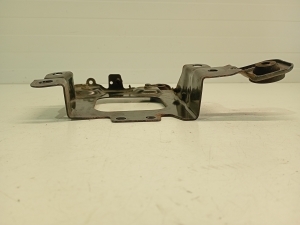 VOLVO V40 (2012–2019) Battery holder AV61R6K034AB - 4
