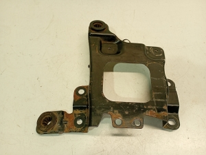 VOLVO V40 (2012–2019) Battery holder AV61R6K034AB - 5