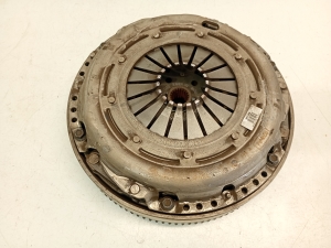   Clutch and its parts  - AV617550C1B 