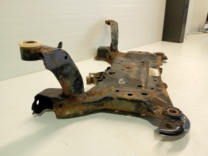 VOLVO V40 (2012–2019) Front subframe 13352FS0953 - 4