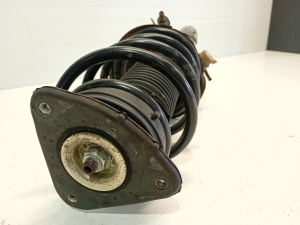 VOLVO V40 (2012–2019) Front shock absorber and its components 31406828 - 3