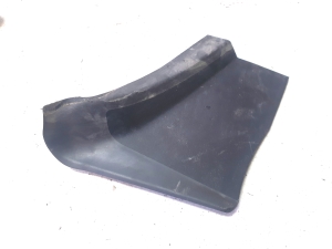 Tagumise nurgatule viimistlus - 4G8945255