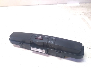 Mercedes Benz Sprinter /906/ (2006–2018) Warnblinkschalter A9068701110 - 3
