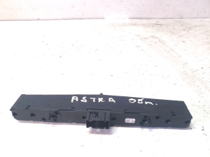 Opel Astra H (2004–2010) Hazard light switch 660332 - 3