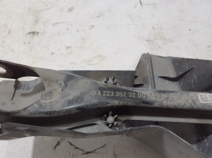 Mercedes Benz EQS 297 (2021–2026) Tagumine õõtshoob A2233523200 - 3