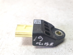 LEXUS IS (2013–2020) Airbag sensor 8983153050 - 3
