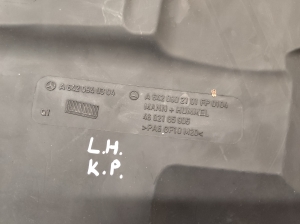 Mercedes Benz R-Class 251 (2006–2017) Luftfiltergehäuse A6420902101 - 4