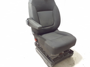 Opel Vivaro B (2014–2019) Vordersitz und seine Teile - 4