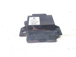 AUDI A7 (2010–2018) Fuel pump control module 4G0906093F - 2