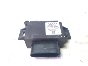 AUDI A7 (2010–2018) Fuel pump control module 4G0906093F - 3