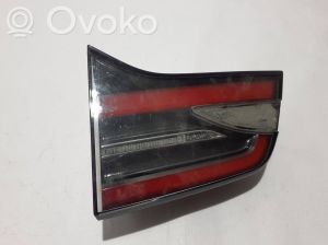 Tail light on trunk lid - 103433900B