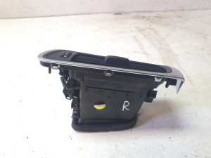 AUDI A7 (2010–2018) Dashboard air vent grilles 4G8820902 - 5