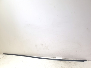 AUDI A7 (2010–2018) Front door rubber seal 4G8854544 - 2