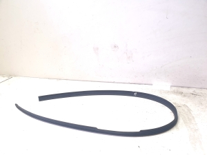 AUDI A7 (2010–2018) Front door rubber seal 4G8854544 - 3