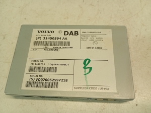 VOLVO V40 (2012–2019) Antenna amplifier 31450594AA - 3