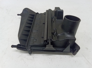 Mercedes Benz R-Class 251 (2006–2017) Luftfiltergehäuse A6420940204 - 5