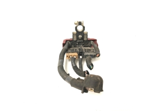 NISSAN Qashqai (2013–2021) Pluskabel-Klemme 24380BB50A - 2