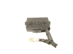 NISSAN Qashqai (2013–2021) Sicherungskastenhalter unter der Motorhaube 243824BA2D - 3