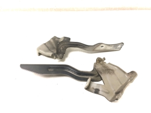 NISSAN Qashqai (2013–2021) Hood hinge 654014EA0A - 2