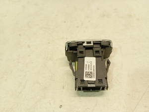 VOLVO V40 (2012–2019) Ignition switch 31456645 - 4