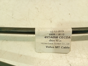 VOLVO V40 (2012–2019) Gear shift cable 31325593 - 3