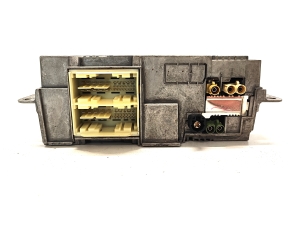 Mercedes Benz Sprinter W 907 (2018–2026) Radio (head unit) A4209003305 - 3