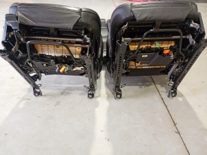 VOLVO V40 (2012–2019) Front seat and its parts - 6