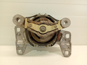 VOLVO V40 (2012–2019) Engine mount 326F09 - 4