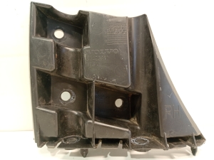 Front bumper bracket - 31425111