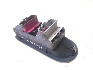 RENAULT Megane II (2002–2009) Front door glass switch 156018070 - 3