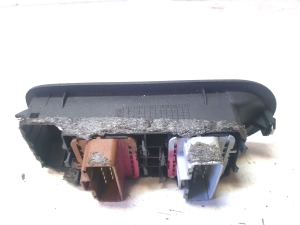 RENAULT Megane II (2002–2009) Front door glass switch 156018070 - 4