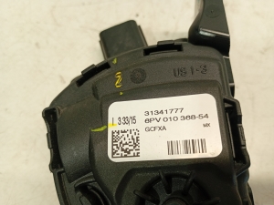 VOLVO V40 (2012–2019) Accelerator pedal 31341777 - 3