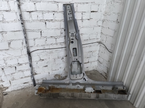 Volkswagen ID.4 I (2020–2026) Sill and center pillar - 3
