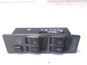 Mitsubishi Pajero II (1991–1999) Front door glass switch MB784050 - 2