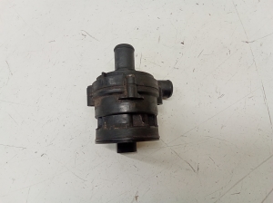 Mercedes Benz R-Class 251 (2006–2017) Auxiliary water pump A2118350364 - 5