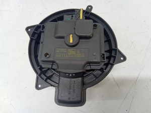 Heizungsgebläsemotor - A1648350007