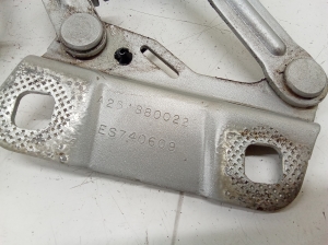 Mercedes Benz R-Class 251 (2006–2017) Hood hinge A251880022 - 5