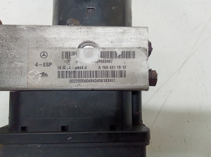 Mercedes Benz R-Class 251 (2006–2017) ABS plokk A2515450832 - 6