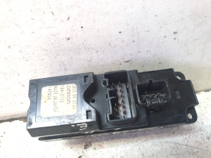 Mazda Premacy (1999–2005) Front door glass switch CB0866350A - 7
