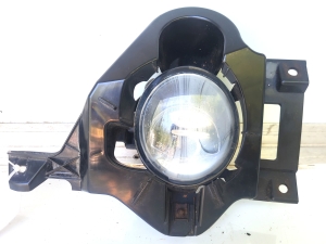 Front bumper fog light - 13101610