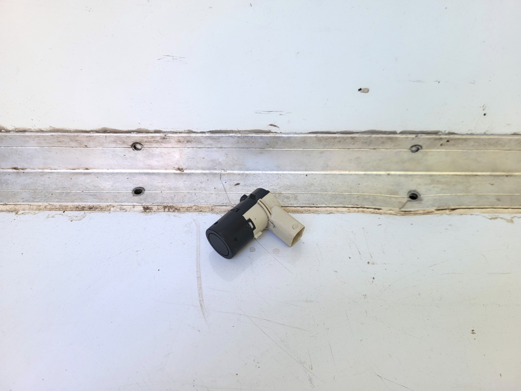 Mercedes Benz ML-Class 164 (2005–2011) Front parking sensor 987071752 Mercedes Benz ML-Class 164 (2005–2011) Front parking sensor 987071752