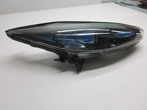RENAULT Zoe (2012–2026) Headlight 260109891R - 3