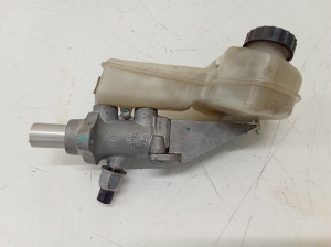 Mercedes Benz R-Class 251 (2006–2017) Piduri peasilinder A2514300202 - 3