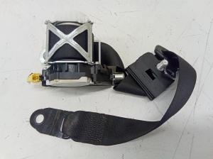 Aizmugurējā drošības josta - A2518600585